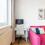 Petrzalka Retreat Apartment *